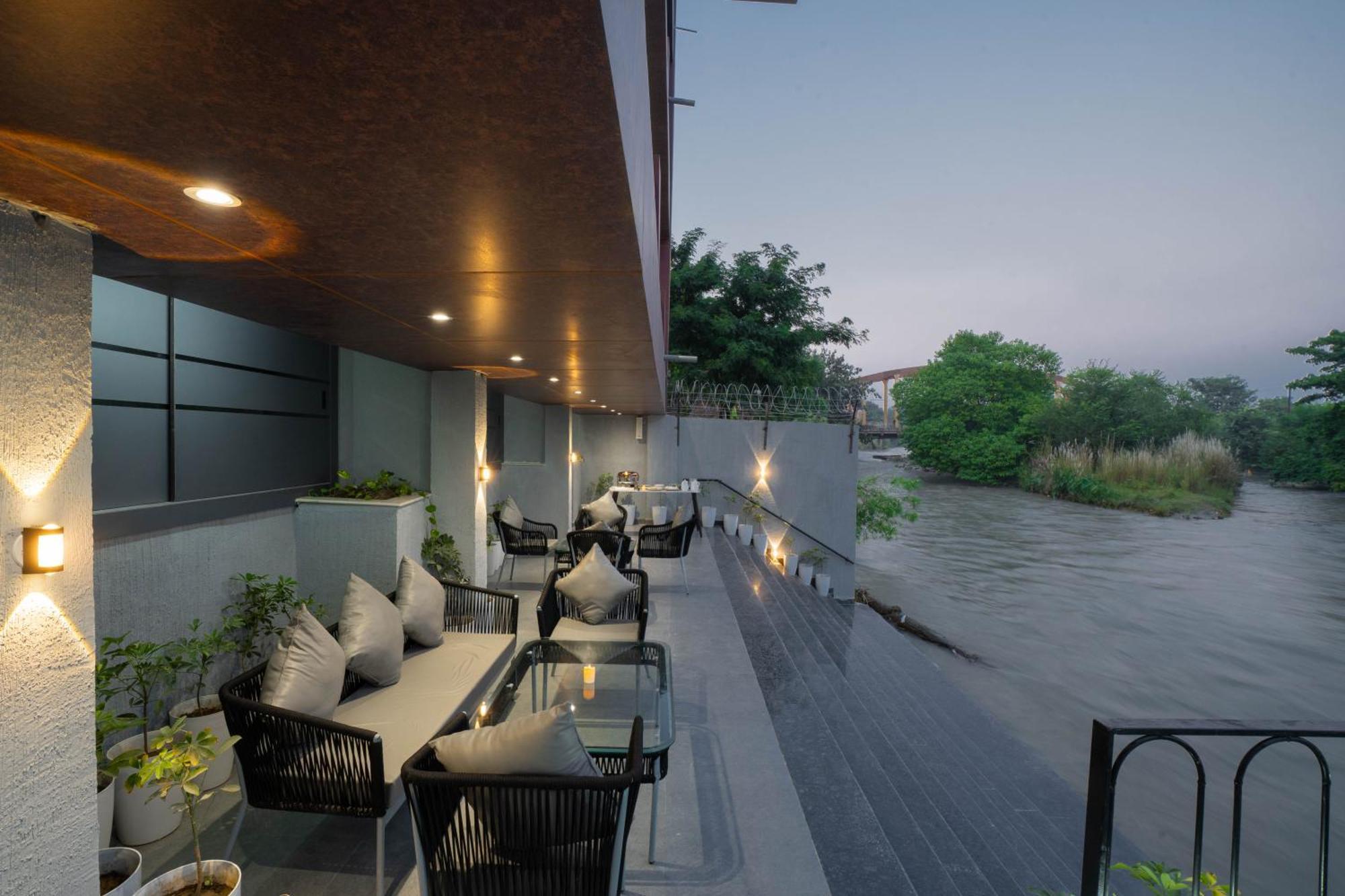 Sukoon By The Ganges - A Riverside Retreat Харидвар Экстерьер фото